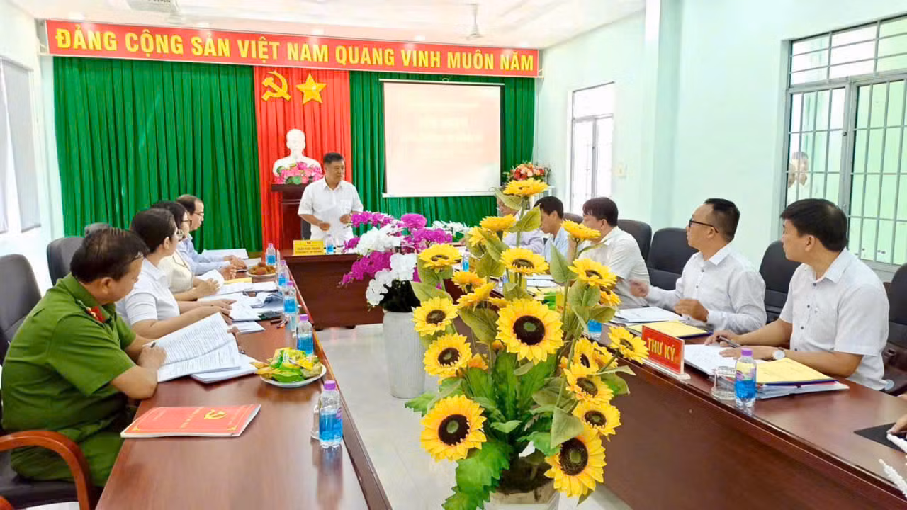 Vận hành thử nghiệm phiên họp Ban chấp hành Đảng bộ phường Tây Nha Trang. Vận hành thử nghiệm phiên họp Ban chấp hành Đảng bộ phường Tây Nha Trang.