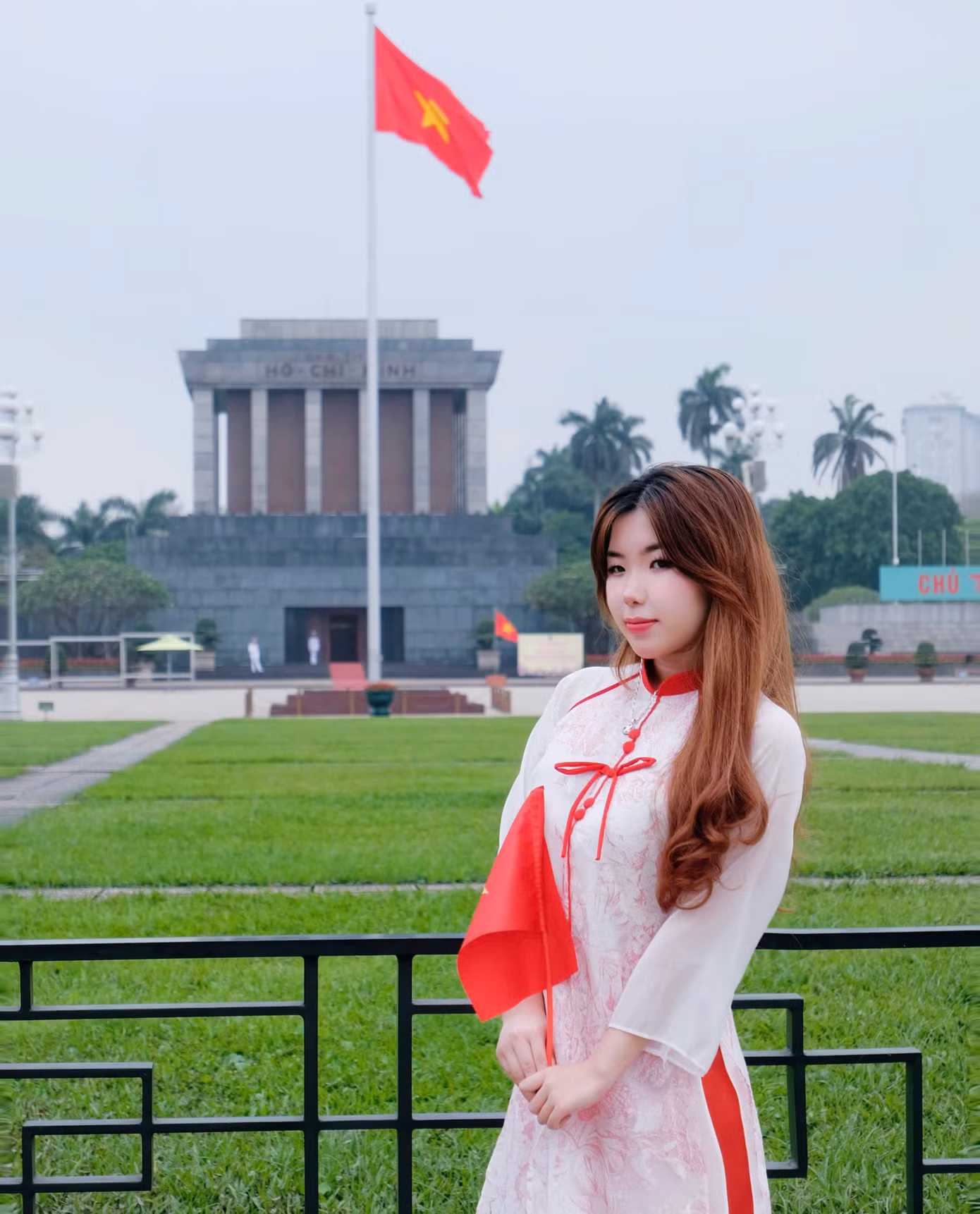 Theo Hoàng Ly, phản hồi từ cộng đồng rất tích cực, đặc biệt là từ giới trẻ. Nhiều bạn chia sẻ rằng, qua các video và bài viết cảm xúc, họ cảm thấy lịch sử trở nên gần gũi và truyền cảm hứng. (Ảnh NVCC)