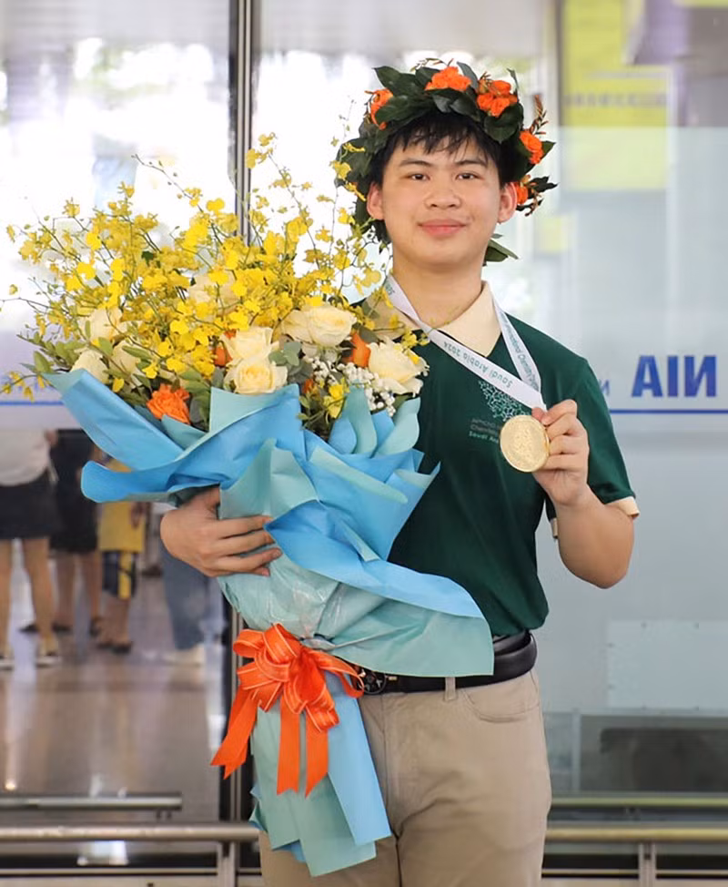 Sơn Hà giành Huy chương Vàng Kỳ thi Olympic Hóa học quốc tế (IChO).