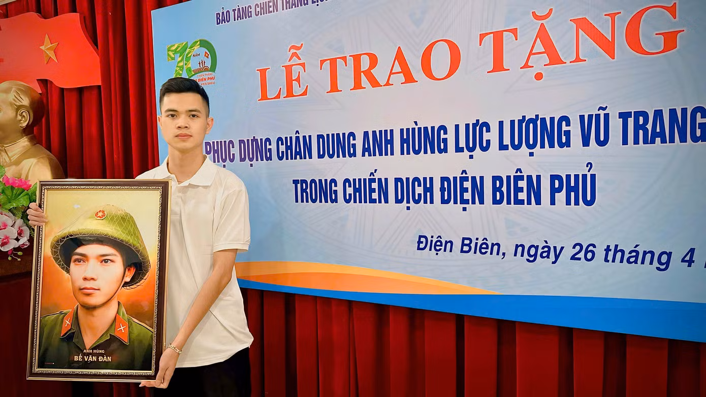 Văn Hoàng góp phần hồi sinh ký ức anh hùng, lan tỏa thông điệp tri ân qua những bức chân dung trao tặng.