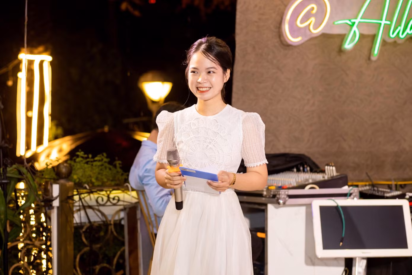 MC Hồng Hoa tại mini show _Thu Hà Nội_