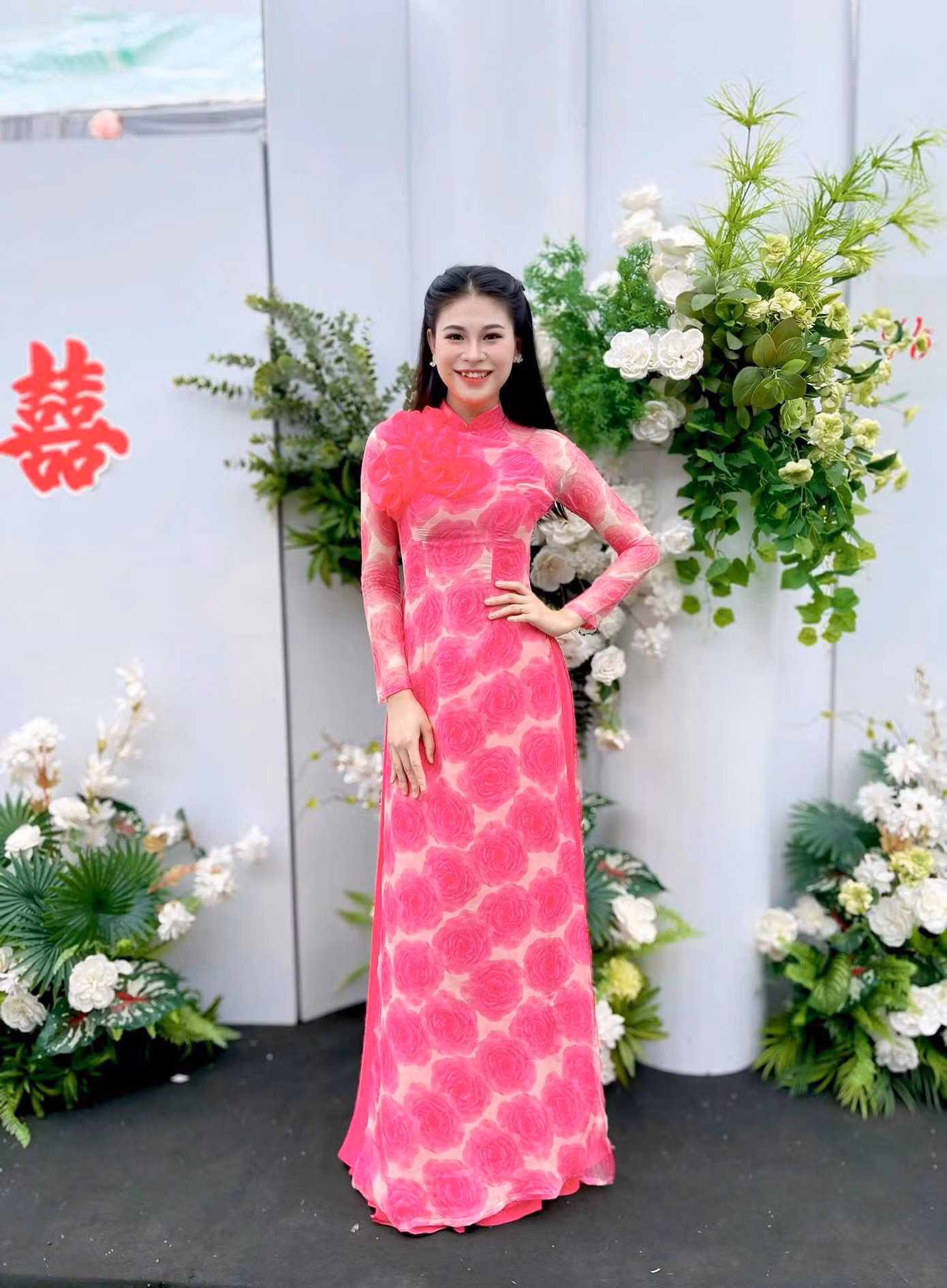 Theo Hoài Thương, chỉ có nỗ lực không ngừng mới biến đam mê thành hiện thực, mới giữ được ước mơ đứng vững giữa đời thường.