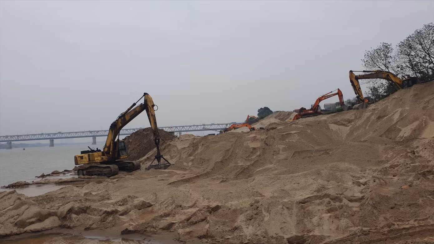 Những bãi cát tại khu vực phường Thụy Phương (Bắc Từ Liêm)