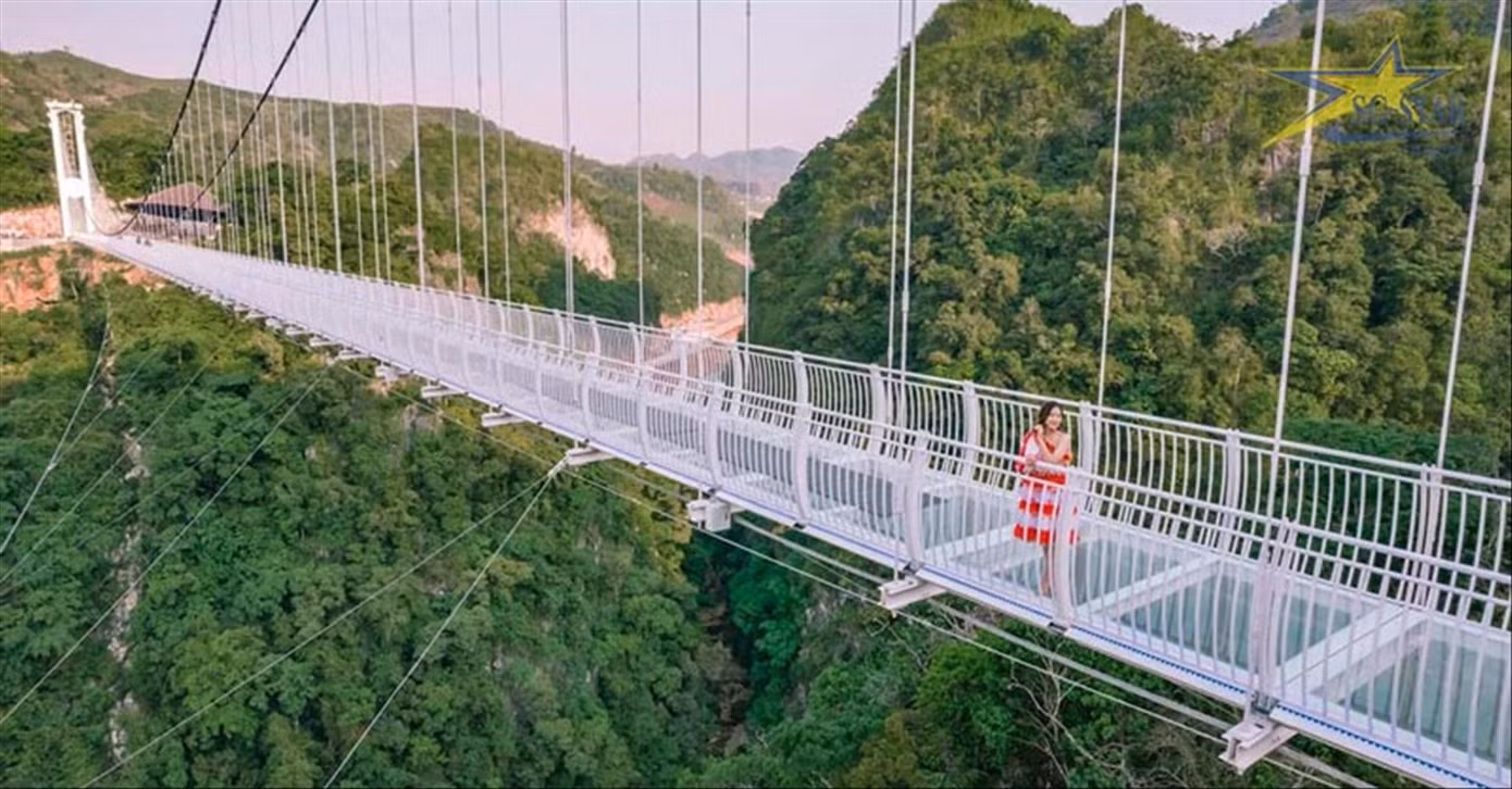 Mộc Châu với vẻ đẹp cao nguyên cùng cầu kính dài nhất thế giới được du khách quan tâm dịp Tết Mộc Châu với vẻ đẹp cao nguyên cùng cầu kính dài nhất thế giới được du khách quan tâm dịp Tết