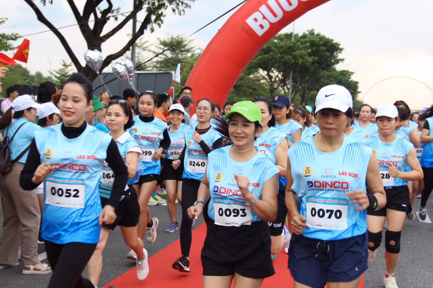 Công nhân, người lao động nữ sôi nổi tranh tài ở cự ly 5km Công nhân, người lao động nữ sôi nổi tranh tài ở cự ly 5km