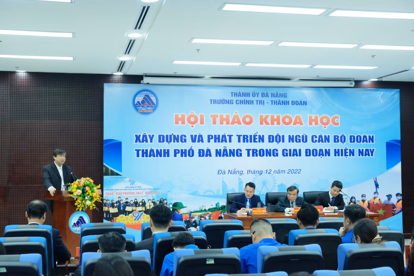 Hội thảo do Ban Tổ chức Thành ủy Đà Nẵng, Thành Đoàn Đà Nẵng và Trường Chính trị TP Đà Nẵng phối hợp tổ chức với sự tham gia của nhiều chuyên gia, nhà nghiên cứu, lực lượng Cán bộ Đoàn thuộc 27 đơn vị trực thuộc Thành Đoàn và Đoàn Thanh niên 56 xã, phường. Ảnh: Giang Thanh