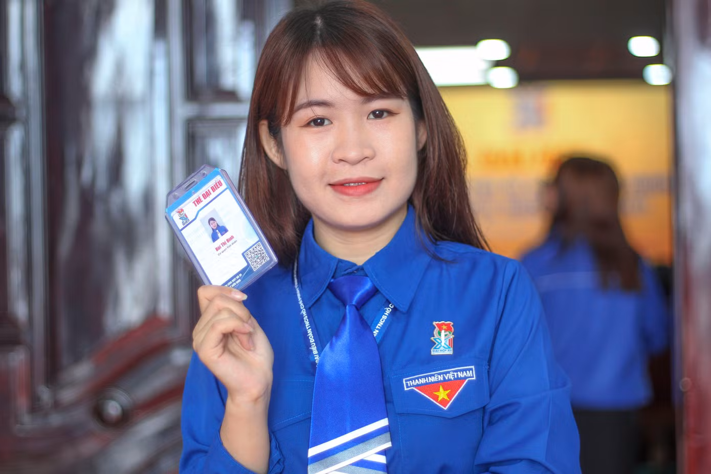 Không chỉ phục vụ công tác điểm danh, tấm thẻ đại biểu còn cung cấp bản mềm tài liệu văn kiện Đại hội Đoàn tỉnh Khánh Hòa khóa XII bên cạnh tài liệu giấy.