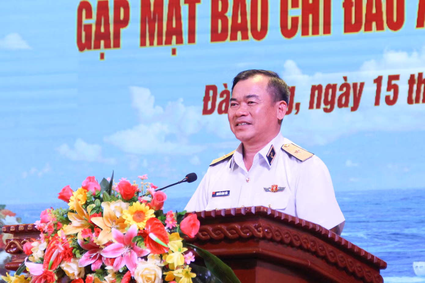 Chuẩn đô đốc Nguyễn Đăng Tiến, Chính ủy Vùng 3 Hải quân đánh giá cao đóng góp của các cơ quan thông tấn báo chí trong công tác tuyên truyền biển đảo Chuẩn đô đốc Nguyễn Đăng Tiến, Chính ủy Vùng 3 Hải quân đánh giá cao đóng góp của các cơ quan thông tấn báo chí trong công tác tuyên truyền biển đảo