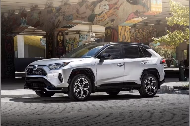 7. Toyota RAV4 – 80 điểm.