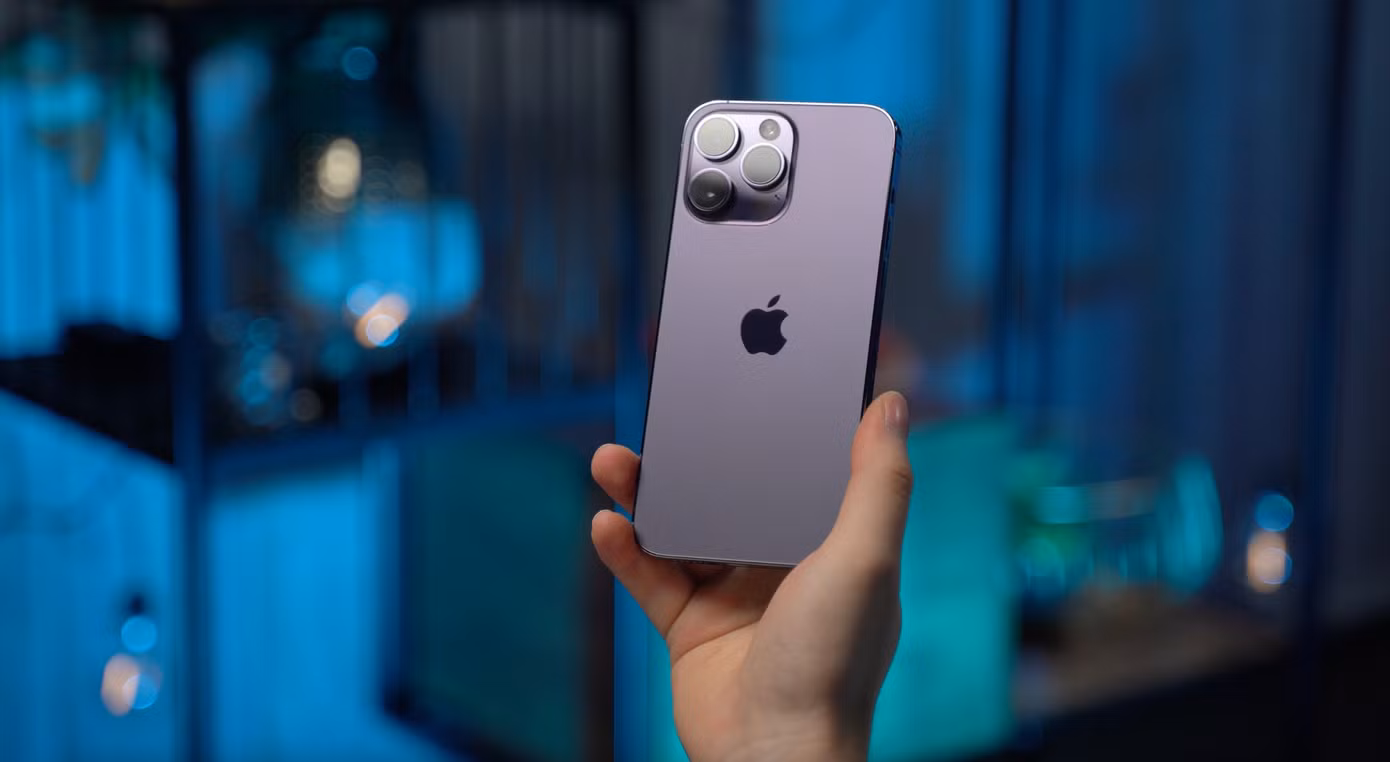 iPhone 14 series của Apple gặp không ít lỗi lạ dù chỉ mới bán ra 2 tuần gần đây (Ảnh: Macworld)