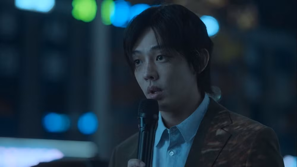 Chủ tịch Hội Chân lý mới Jung Jin Soo ở mùa 1 do Yoo Ah In đảm nhận.