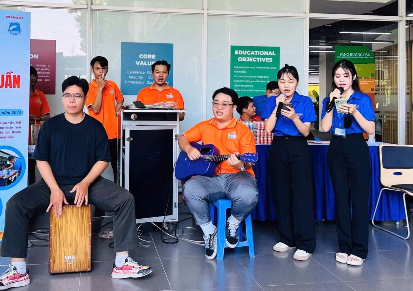 Tổ chức sân chơi cuối tuần cho tuổi trẻ Bình Dương