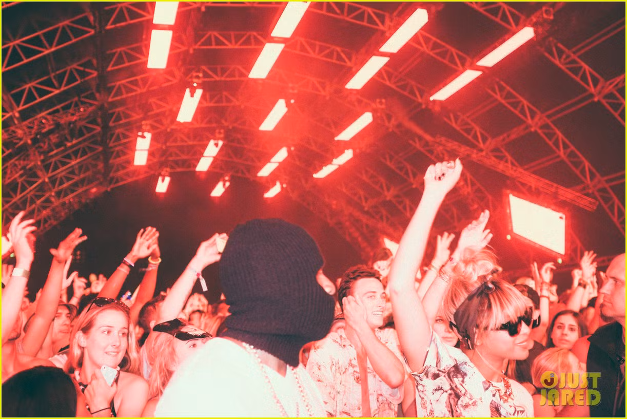 Beyonce 'thác loạn' cùng chồng tại lễ hội âm nhạc Coachella ảnh 6
