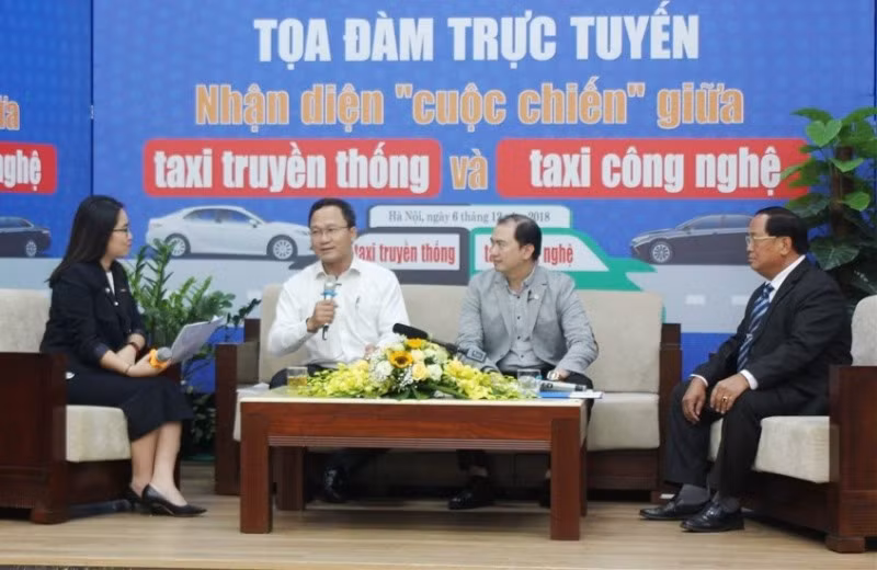 Quản taxi, xe công nghệ: Cần một giải pháp minh bạch ảnh 1