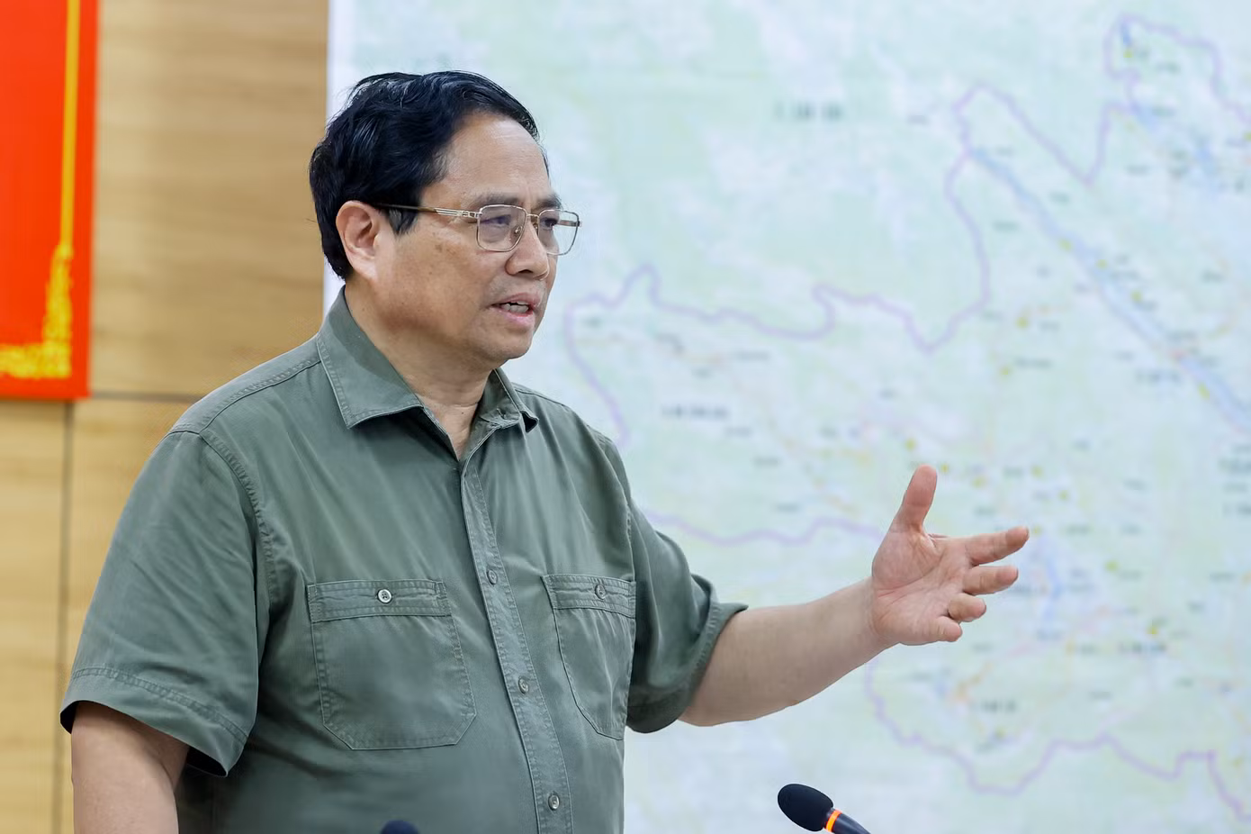 Thủ tướng Phạm Minh Chính phát biểu tại cuộc làm việc với lãnh đạo tỉnh Yên Bái và các bộ, ngành. Ảnh: Nhật Bắc