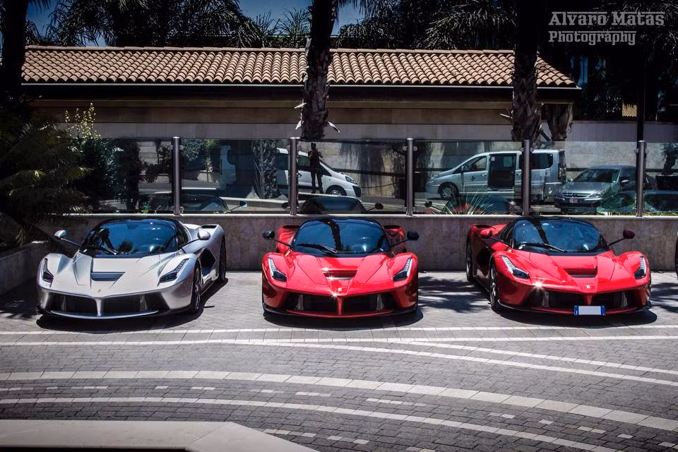 Những gam màu độc và đẹp của Ferrari LaFerrari ảnh 1