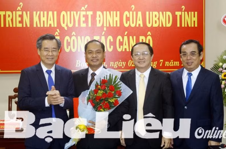 Kiện toàn nhân sự 10 địa phương ảnh 2