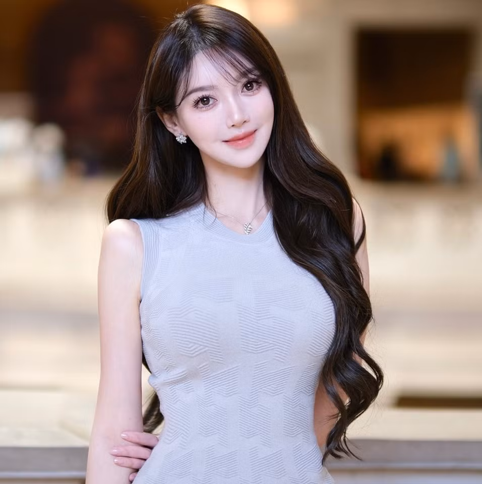 Một người đàn ông họ C. và một phú nhị đại từng bị Diệp Kha lừa tiền, phải trốn qua Mỹ.