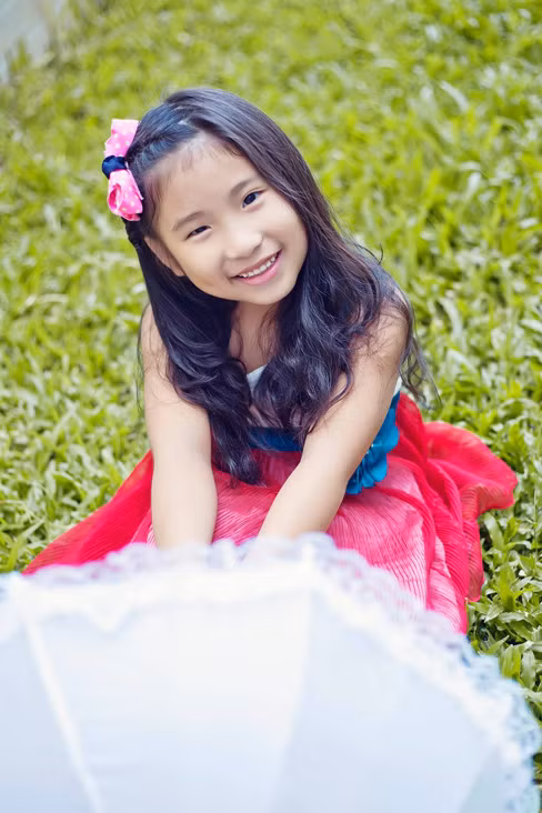 Vẻ đẹp gây sốt của giọng ca nhí