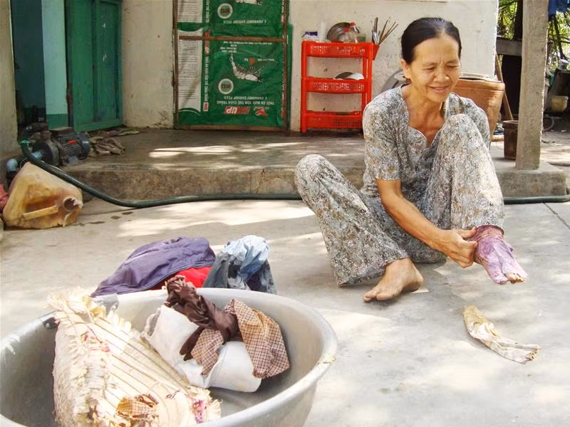 Cao thủ làng Sò đang diễn Cảnh bắt sò huyết đầm Ô Loan