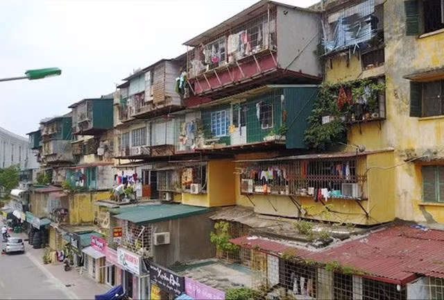 Chung cư cũ ở Hà Nội. Ảnh: PV