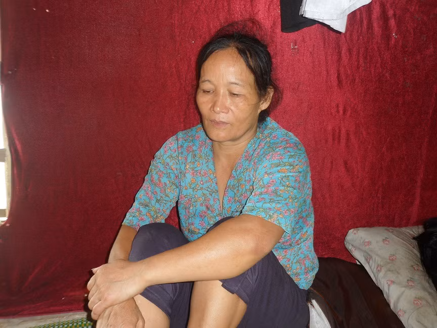 Chị Lĩnh quê Bắc Giang với gương mặt khắc khổ vì cuộc sống mưu sinh