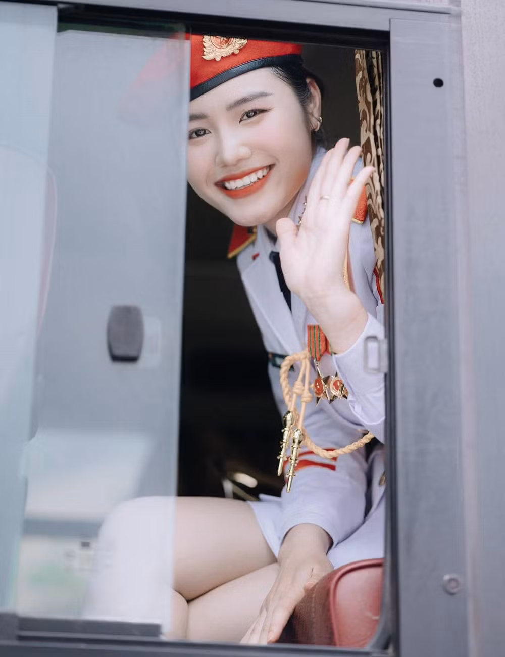 Hưởng tại lễ diễu binh kỷ niệm 70 năm ngày chiến thắng Điện Biên Phủ (năm 2024).