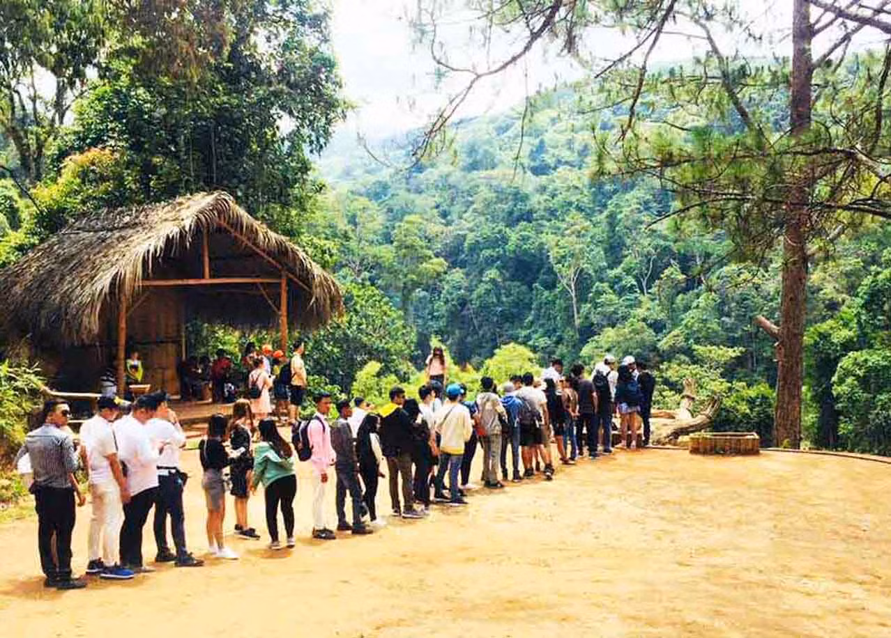 Du khách ùn ùn lên Đà Lạt trốn nóng, nhiều dịch vụ quá tải ảnh 3
