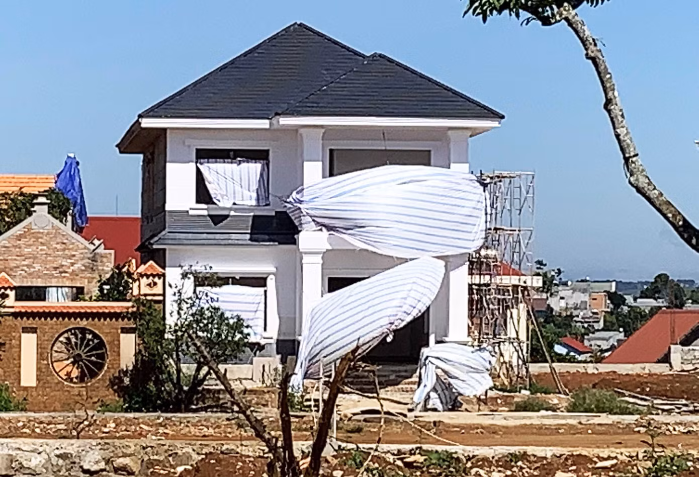 Phù phép biến đất bến xe Di linh thành biệt thự, nhà mặt phố ảnh 2