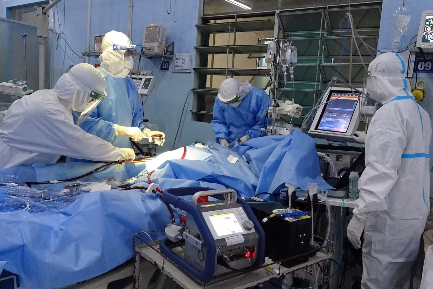 Các bệnh viện tuyến cuối của Thành phố đủ năng lực đáp ứng điều trị COVID-19 trong giai đoạn bình thường mới