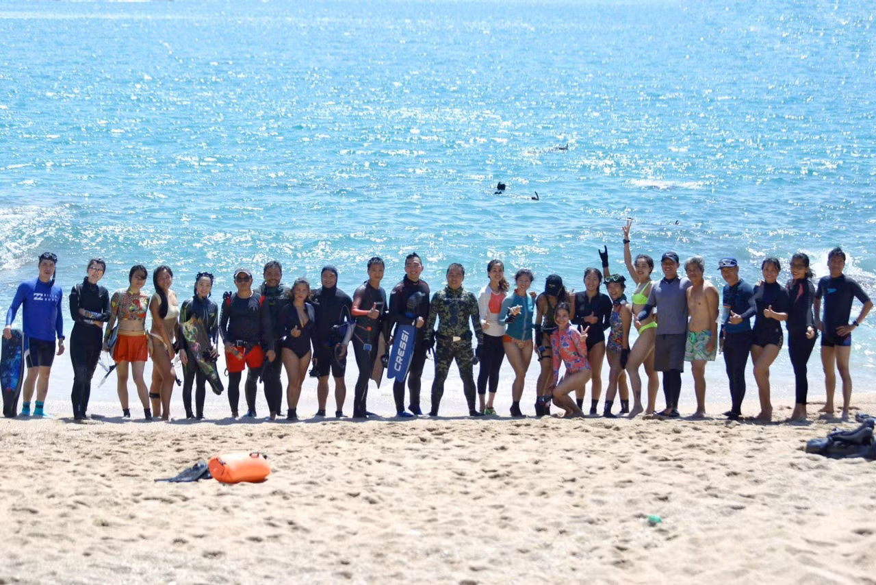 Nhóm Reef Master Vietnam tại vùng biển Vĩnh Hy