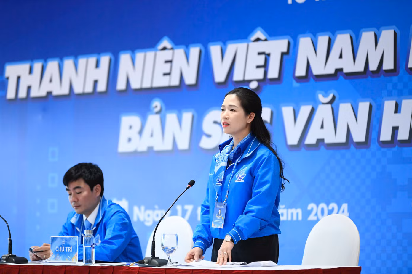 Chị Dương Minh Nguyệt - Bí thư Tỉnh Đoàn, Chủ tịch Hội LHTN Việt Nam tỉnh Tuyên Quang phát biểu tại tổ thảo luận số 2. Chị Dương Minh Nguyệt - Bí thư Tỉnh Đoàn, Chủ tịch Hội LHTN Việt Nam tỉnh Tuyên Quang phát biểu tại tổ thảo luận số 2.