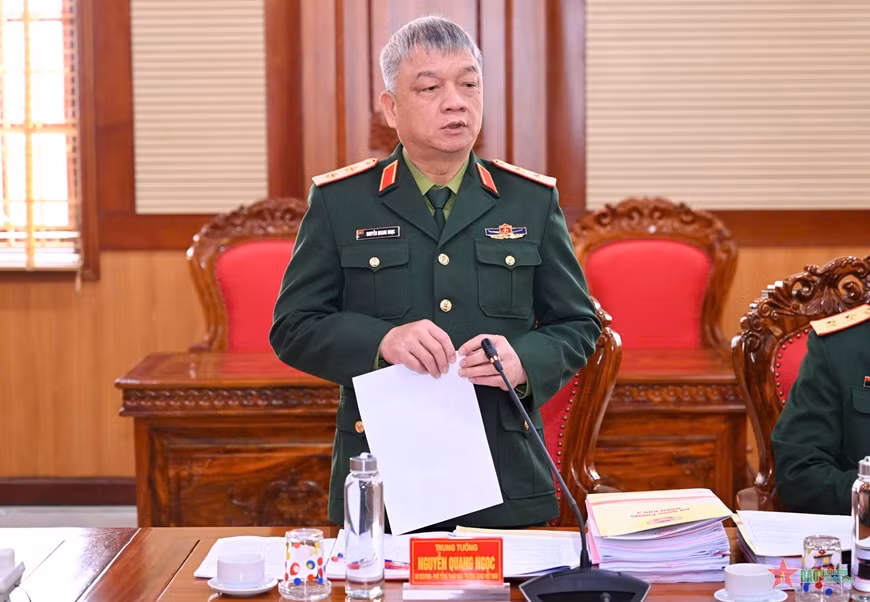 Trung tướng Nguyễn Quang Ngọc phát biểu tại hội nghị. Ảnh: VIỆT TRUNG