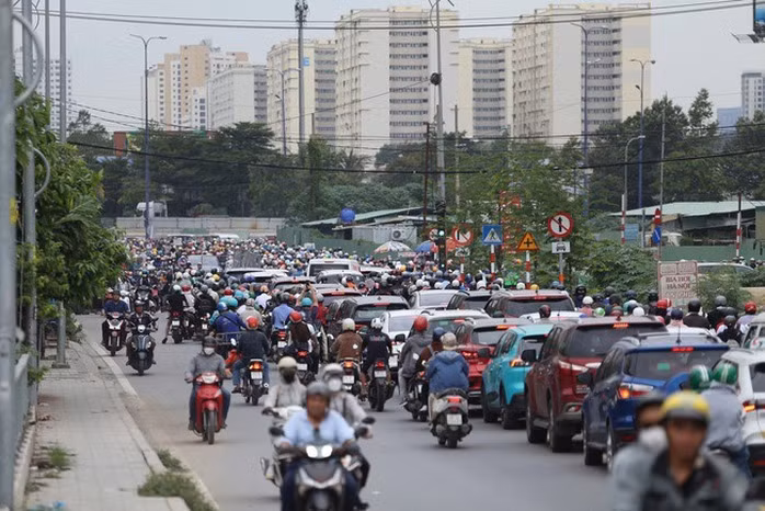 Dân số TP HCM sau sáp nhập là hơn 14 triệu người. Ảnh: NLĐO