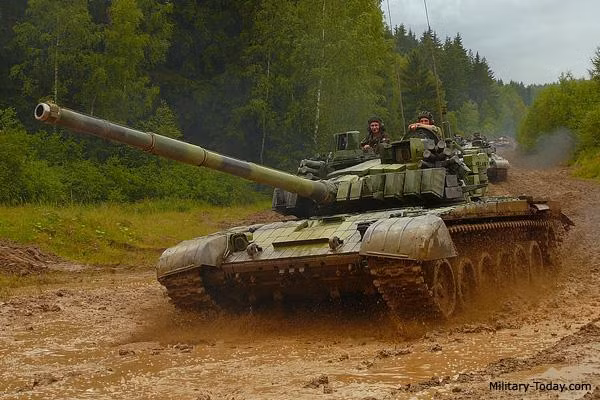 Xe được thiết kế với tính cơ động cao, có thể di chuyển trên mọi địa hình. Ảnh: military