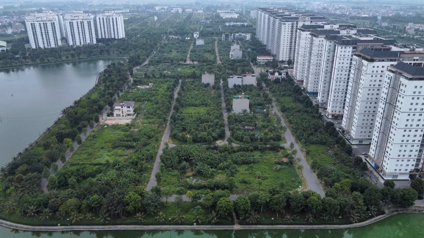 Hà Nội yêu cầu hoàn thành các nội dung xử lý vi phạm về trật tự xây dựng tại Khu đô thị Thanh Hà.