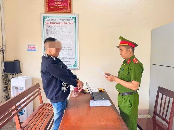 Bị can V.N.T. tại cơ quan công an. Ảnh: CACC