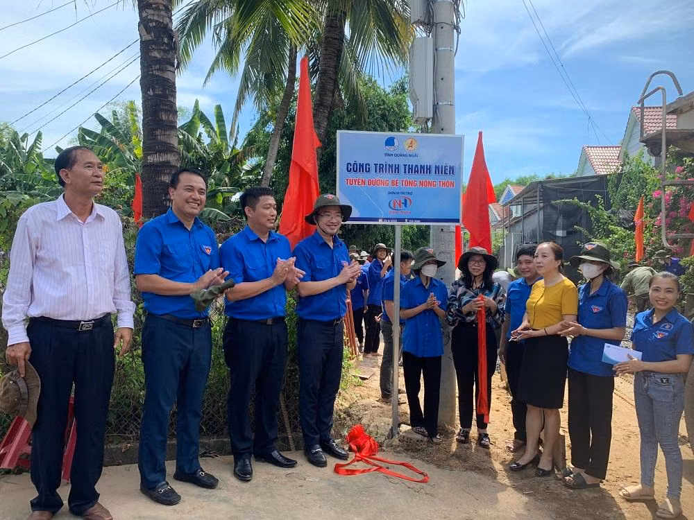 Khánh thành những công trình thanh niên tiêu biểu.