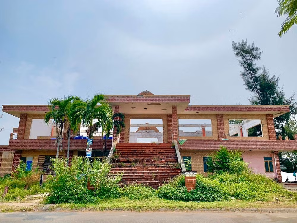 Dự kiến, 17 dự án bất động sản được đấu giá trong năm 2023, tỉnh Quảng Ngãi sẽ thu về hàng nghìn tỉ đồng cho ngân sách để xây dựng hạ tầng và các dự án trọng điểm tại tỉnh. Dự kiến, 17 dự án bất động sản được đấu giá trong năm 2023, tỉnh Quảng Ngãi sẽ thu về hàng nghìn tỉ đồng cho ngân sách để xây dựng hạ tầng và các dự án trọng điểm tại tỉnh.