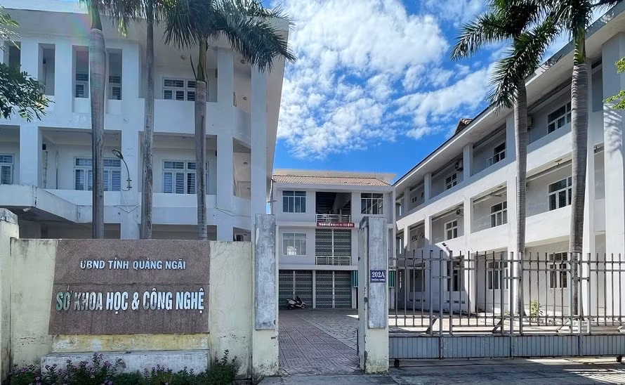 Ông Nguyễn Văn Thành - Giám đốc Sở KH&amp;CN có số phiếu tín nhiệm cao thấp nhất. Ngược lại số phiếu tín nhiệm thấp lại cao nhất.