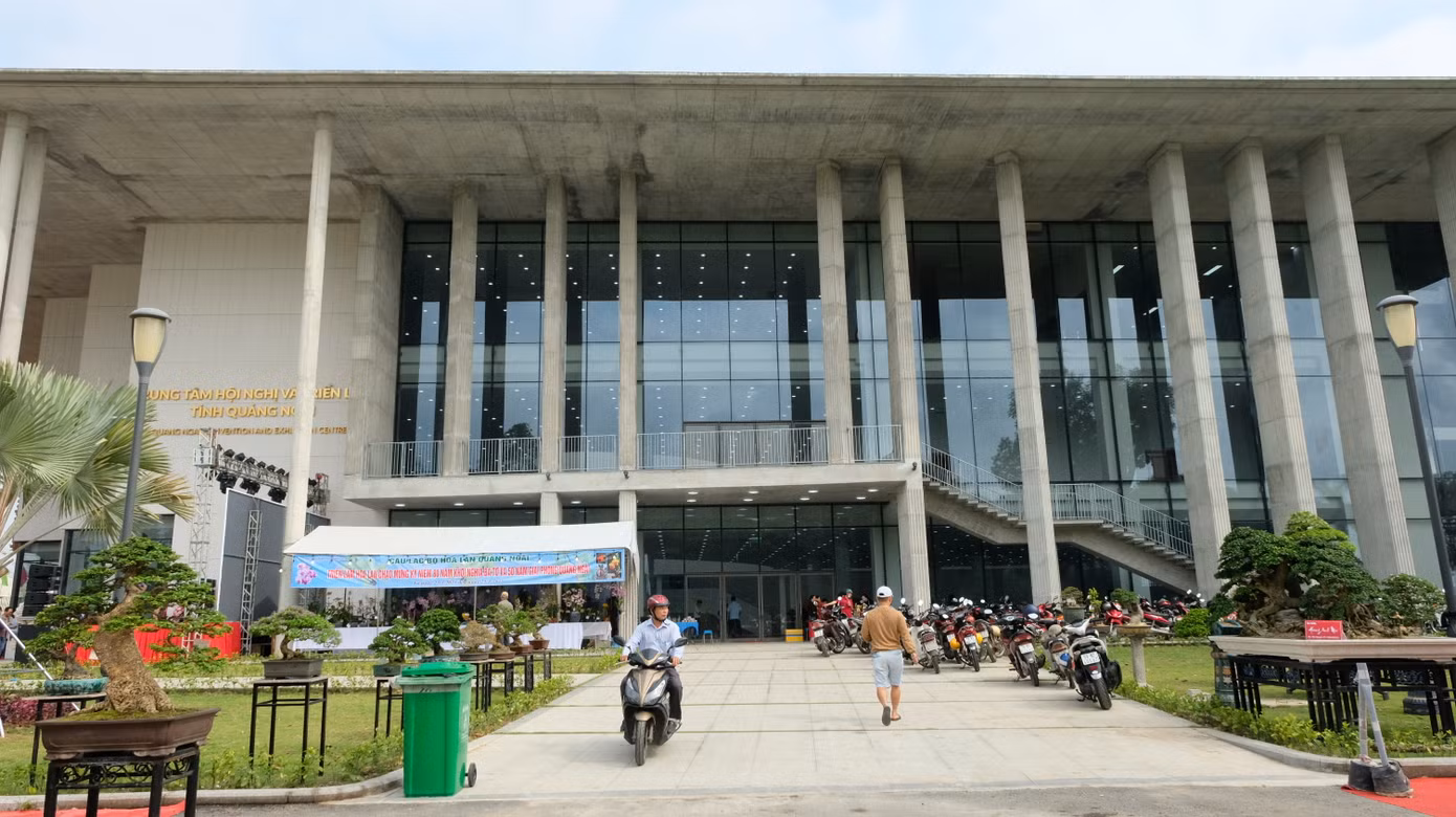 Sau khi đưa vào sử dụng, đây sẽ là nơi tổ chức các sự kiện chính trị, văn hóa... có ý nghĩa quan trọng của tỉnh Quảng Ngãi. Sau khi đưa vào sử dụng, đây sẽ là nơi tổ chức các sự kiện chính trị, văn hóa... có ý nghĩa quan trọng của tỉnh Quảng Ngãi.