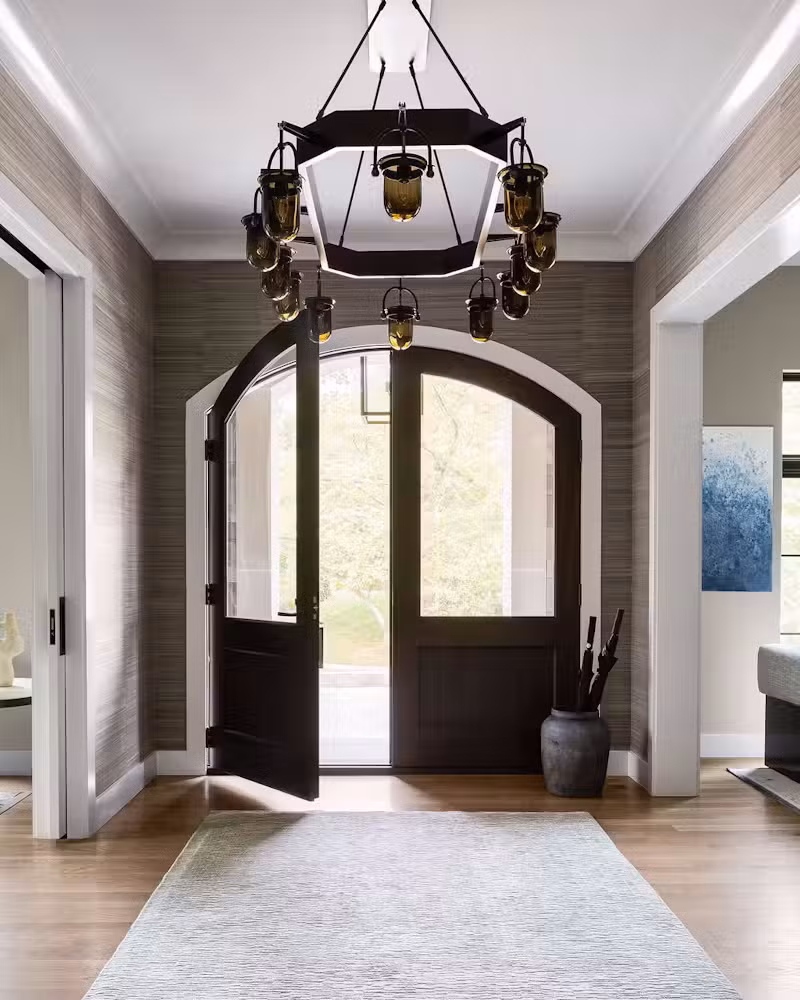 Những nội thất trong không gian đều được trang trí theo tính toán một cách tỉ mỉ để vừa gây ấn tượng vừa đề cao tính tiện nghi.