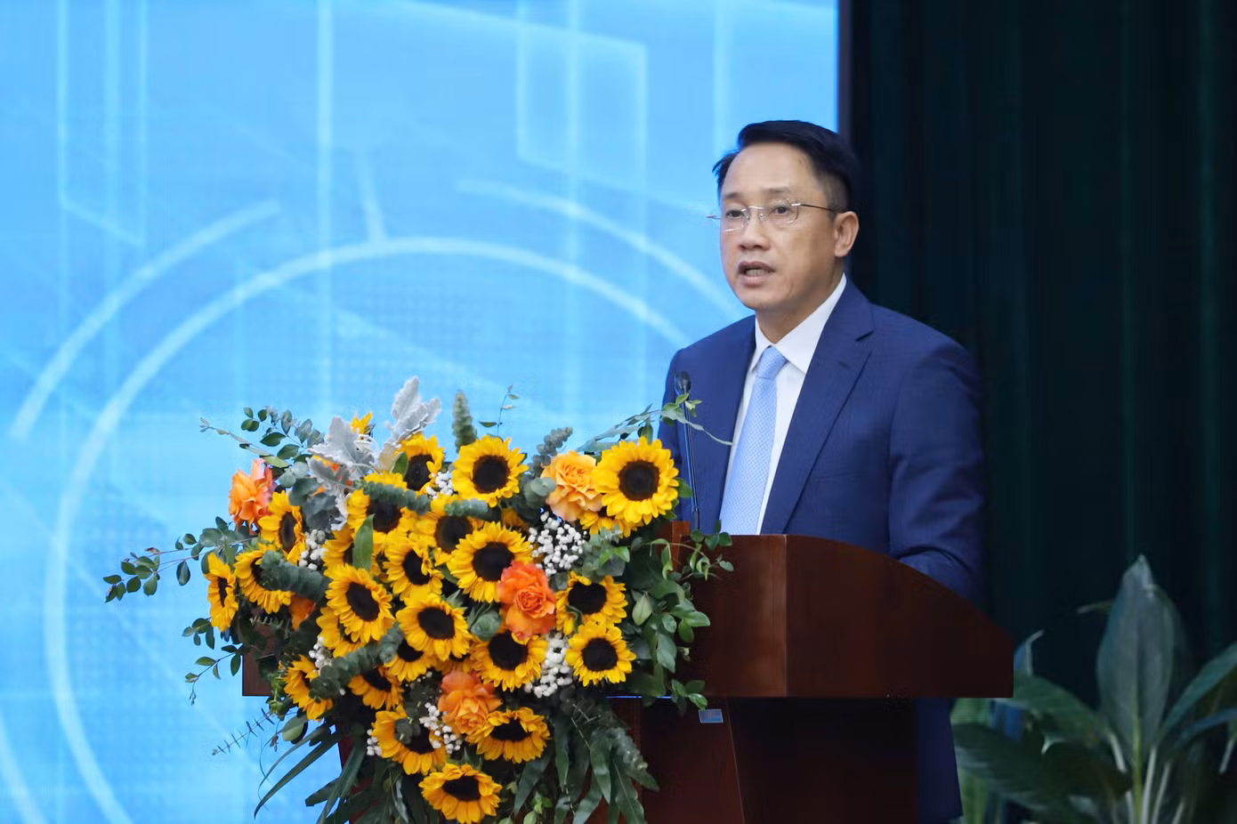 Ông Mai Sơn - Phó Tổng Cục trưởng Tổng cục Thuế - phát biểu tại hội thảo.