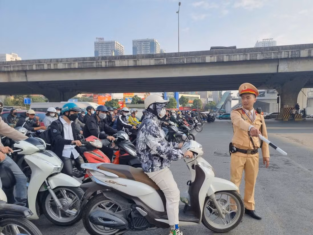 Từ 2025, tăng mức xử phạt nhiều hành vi vi phạm giao thông.