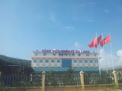 Bệnh viện Quốc tế Hạ Long chưa được cấp phép Cty vẫn treo biển hiệu