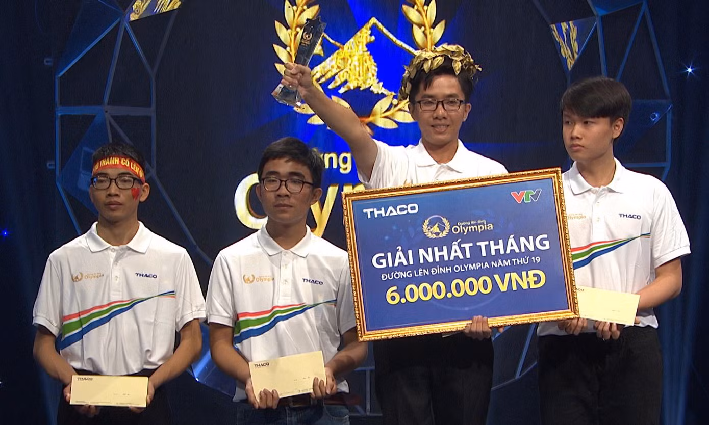 Kỷ lục gia Olympia chưa thi về đích đã chắc ngôi quán quân cuộc thi tháng ảnh 2