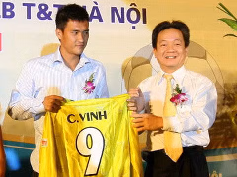 Công Vinh: Ba lần chuyển đội, lót tay chục tỷ đồng ảnh 1