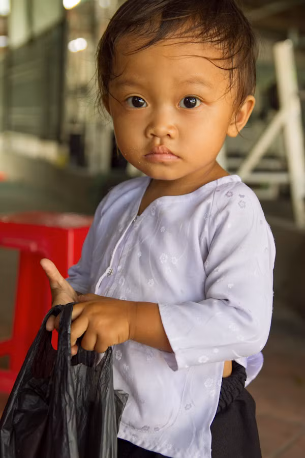 Bé Trúc Ly cần giúp đỡ