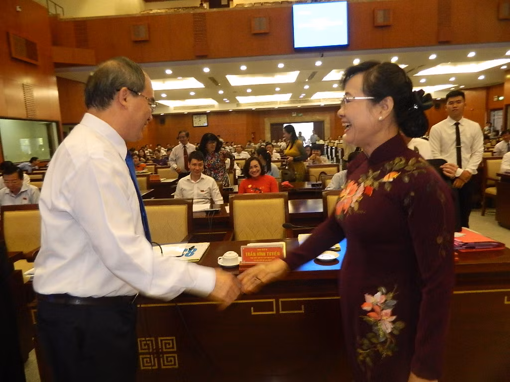 HĐND TPHCM họp bất thường bầu các lãnh đạo chủ chốt ảnh 6