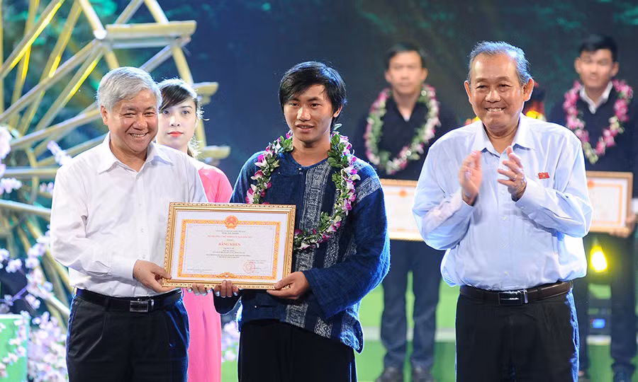 Tôn vinh 23 thanh niên dân tộc thiểu số khởi nghiệp tiêu biểu ảnh 9